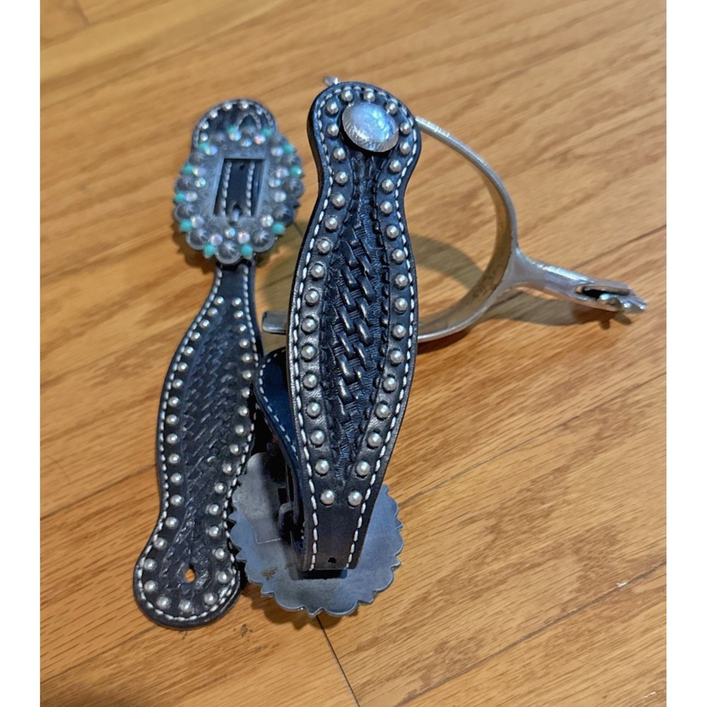 Equestrian Western Leather Concho Spur Straps Black With ONE Spur - Picture 8 of 8